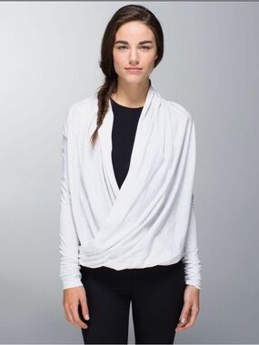 Lululemon Iconic Wrap in Heathered White (First Release)